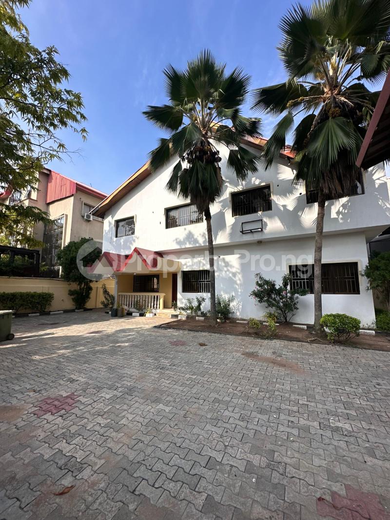 6 bedroom House for rent Victoria Island Lagos