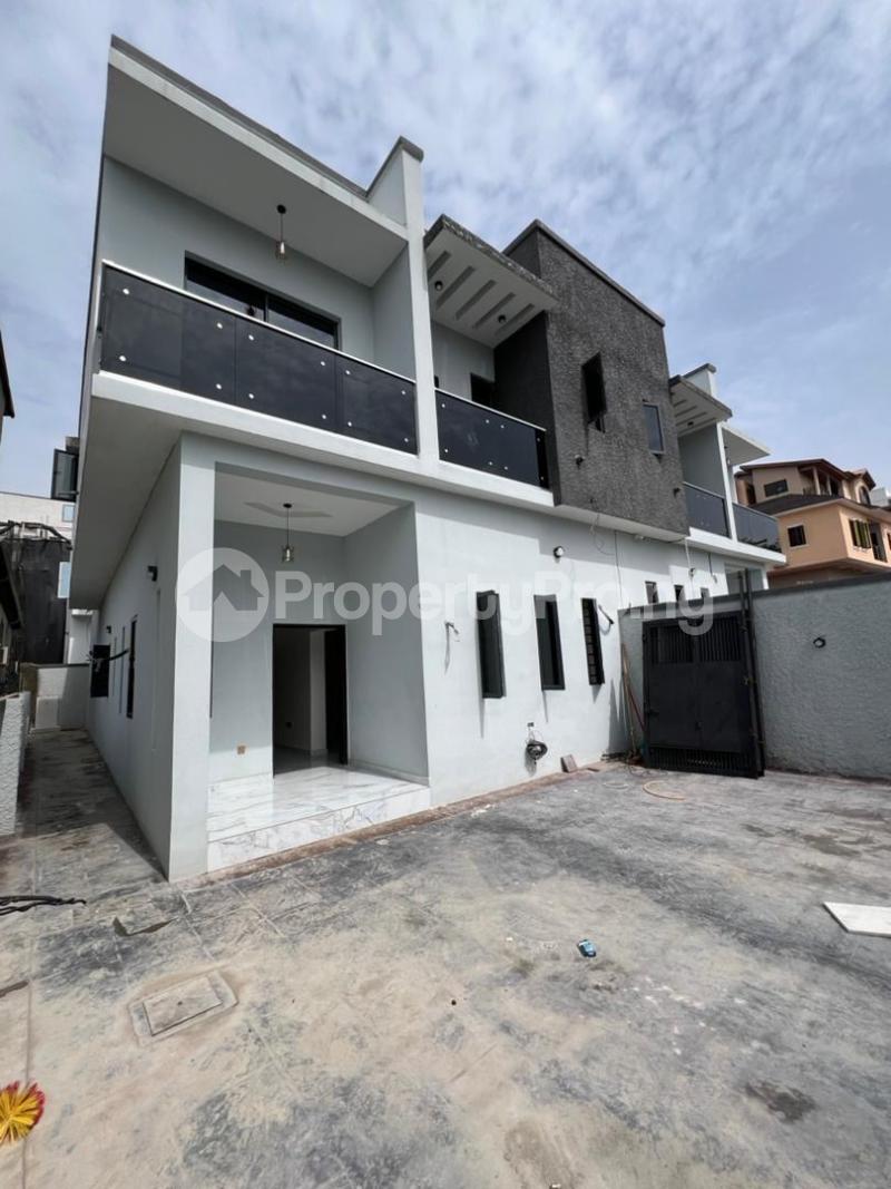 6 bedroom House for sale Magodo Ikeja Lagos