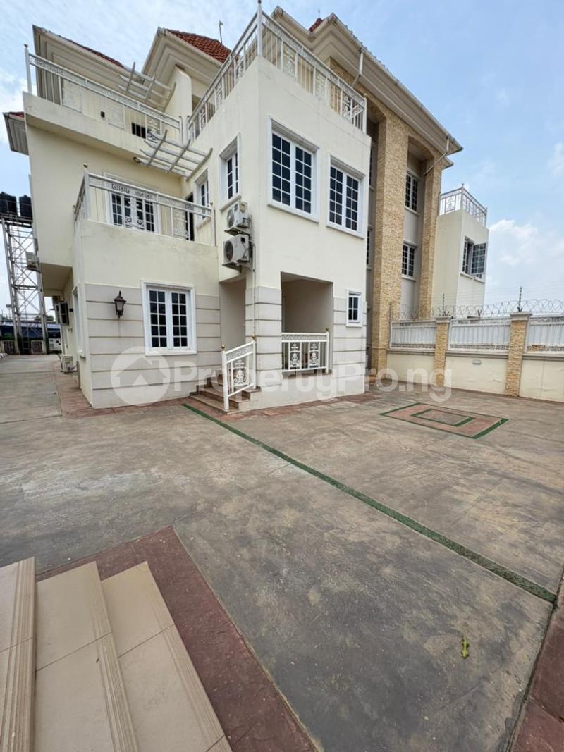 6 bedroom House for rent Wuye District Wuye Abuja