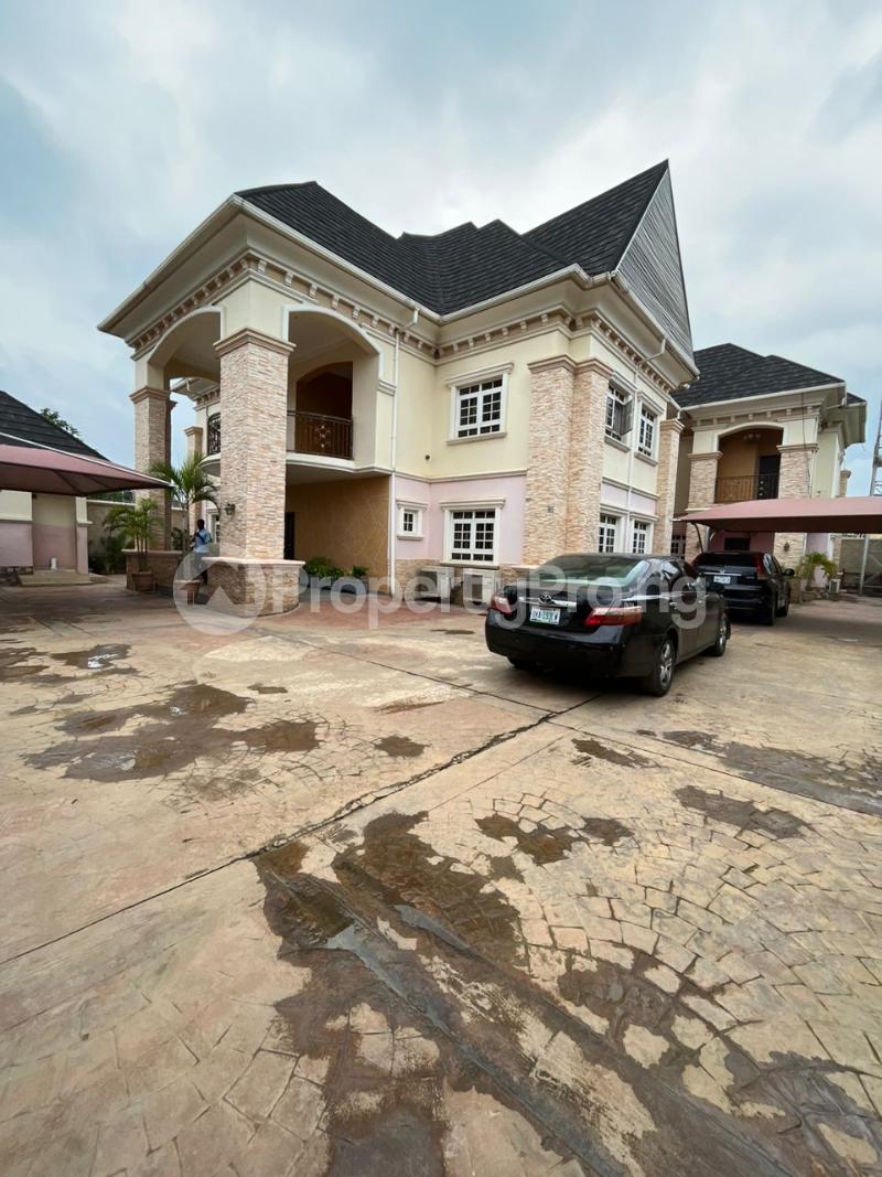 6 bedroom House for rent Vio Mabushi Abuja