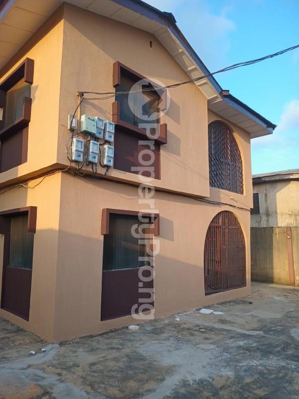 2 bedroom Flat / Apartment for rent Akinola Aboru Iyanapipaja Walkable To The Bustop Egbeda Alimosho Lagos