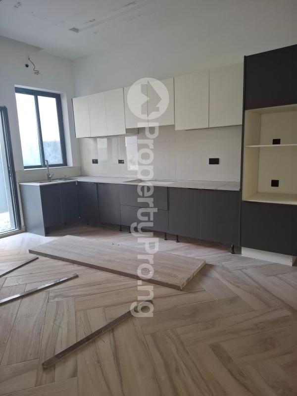 3 bedroom Flat / Apartment for sale Main Guzape Guzape Abuja