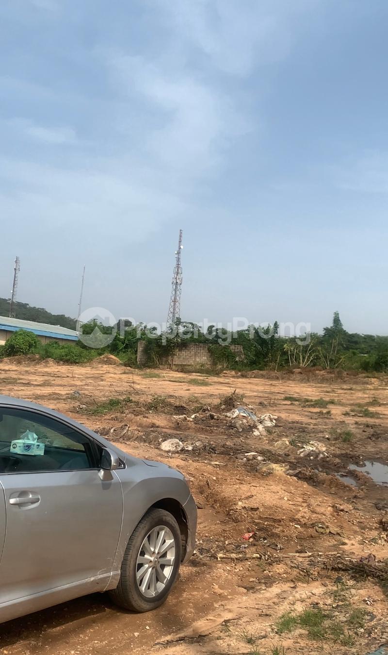 Land for sale Along Podo, Top 1 Garden, Ibadan To Ijebu Road, New Garage, Odo Ona kekere Ibadan Oyo