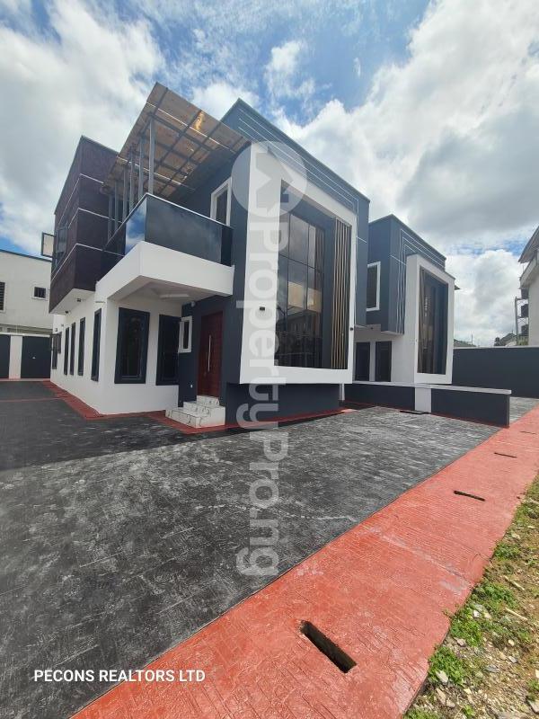 4 bedroom House for sale Off 7up Olubadan Avenue Oluyole Estate Ibadan Oyo