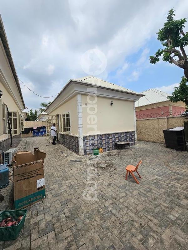 1 bedroom House for rent Penthouse Estate Lugbe Abuja