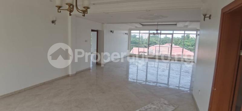 3 bedroom Flat / Apartment for rent At Mosley Road Ikoyi Lagos