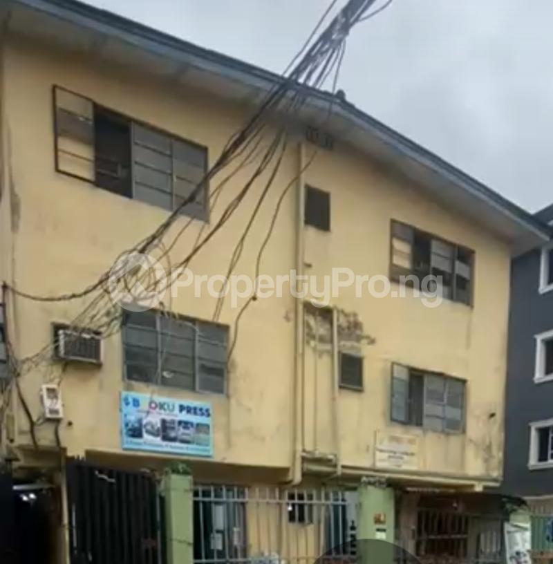 House for sale Ijagbemi Str, Bariga Lagos