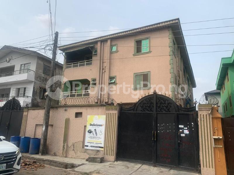 House for sale Oke Suna Bust Stop Shomolu Lagos