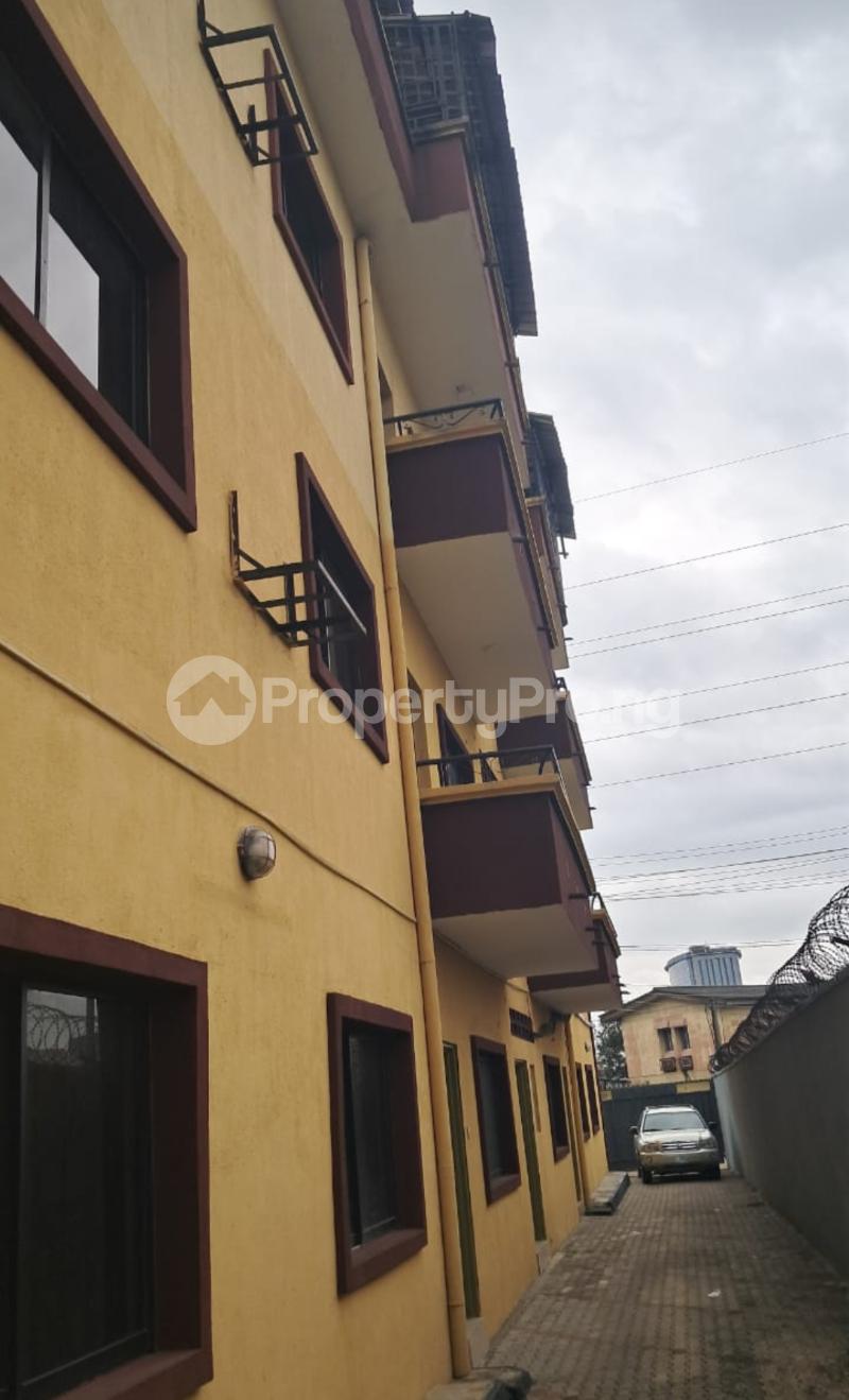 3 bedroom House for rent Mende Maryland Lagos