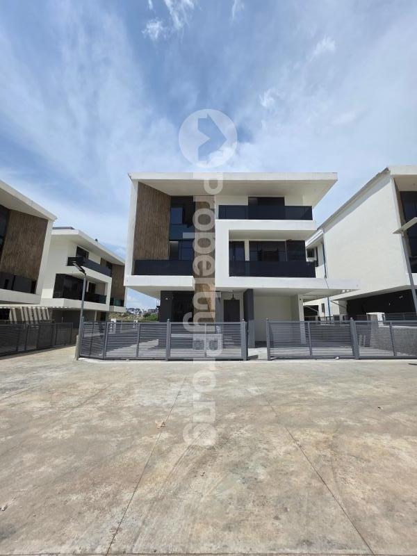 6 bedroom House for sale By Coza Church Guzape Abuja - 0