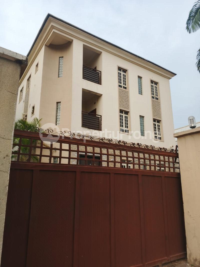 9 bedroom House for rent Off Amino Kano Crescent Wuse 2 Abuja