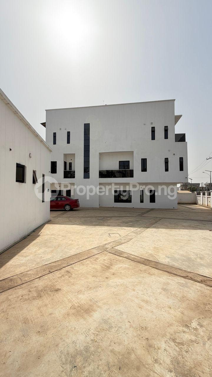 7 bedroom House for sale Asokoro Abuja