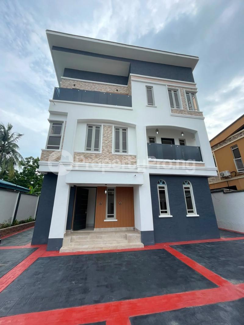 7 bedroom House for sale Gowon Estate Egbeda Alimosho Lagos