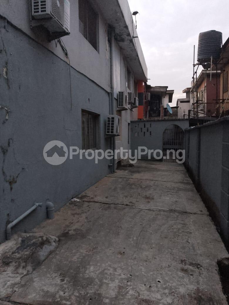 7 bedroom Flat / Apartment for sale Toyin street Ikeja Lagos