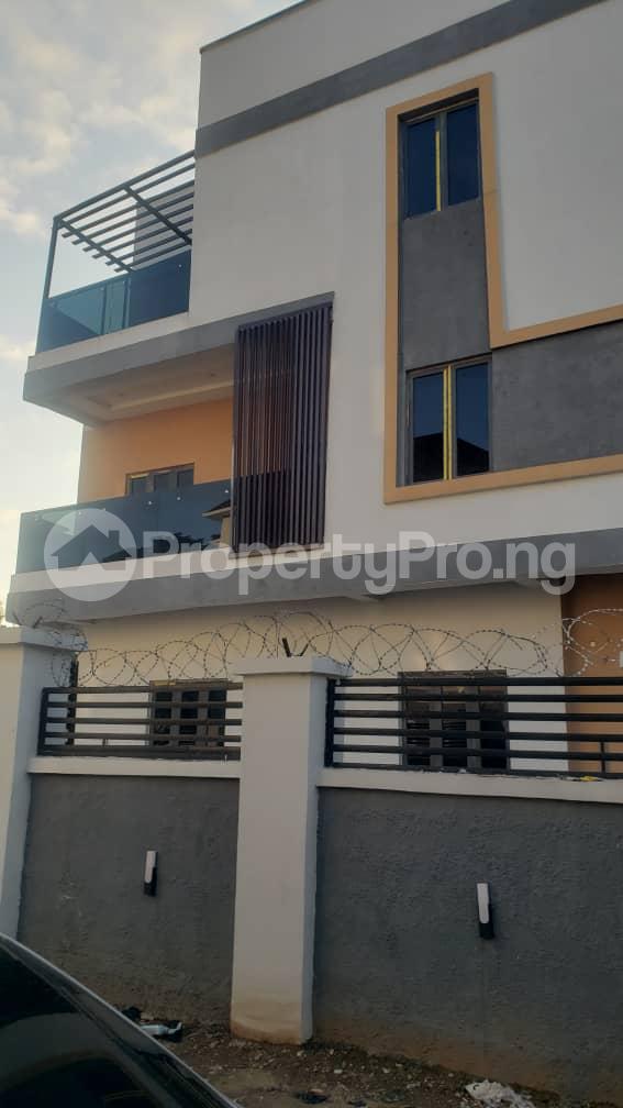 7 bedroom House for sale Utako Abuja