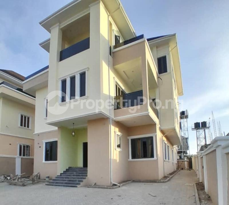 7 bedroom House for sale Guzape Abuja