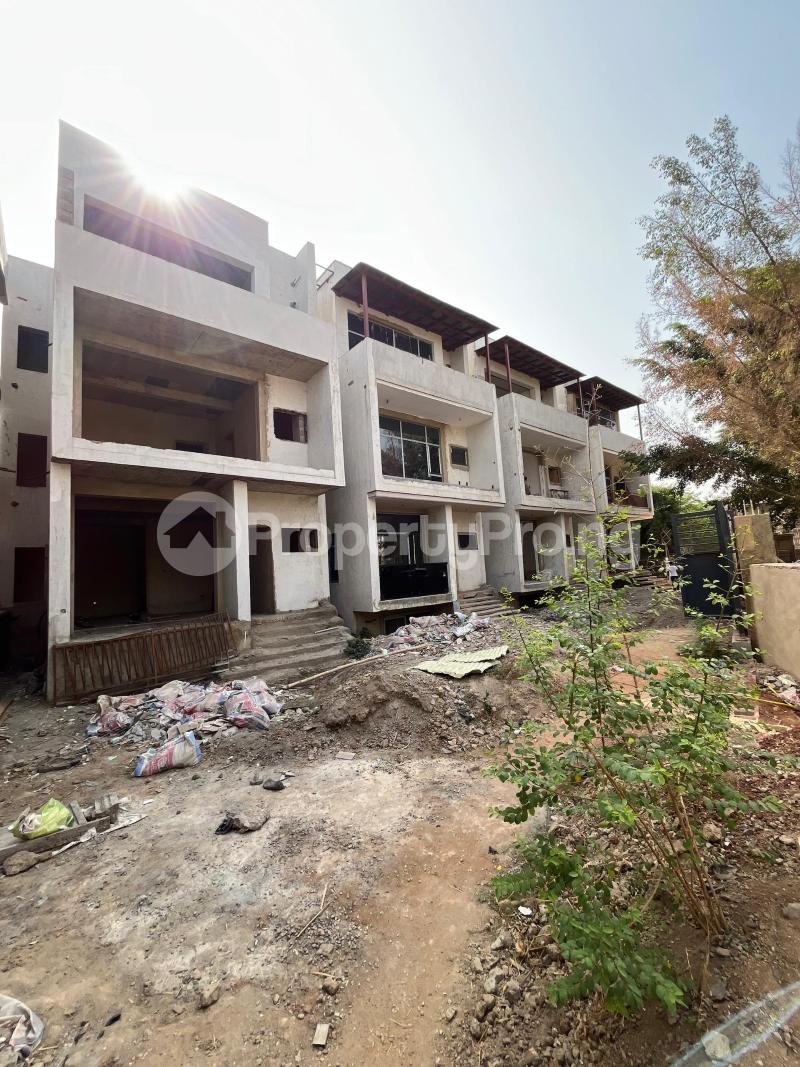 7 bedroom House for sale Wuse 2 Abuja