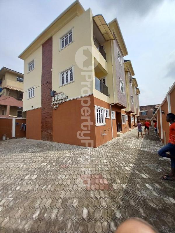5 bedroom House for rent Off Adelabu Road Adelabu Surulere Lagos