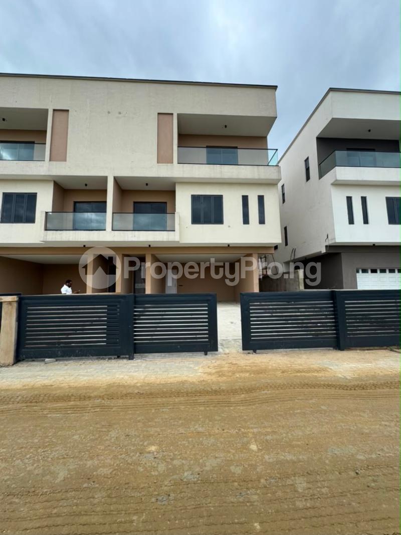 4 bedroom Flat / Apartment for sale Lekki Phase 1 Lekki Lagos