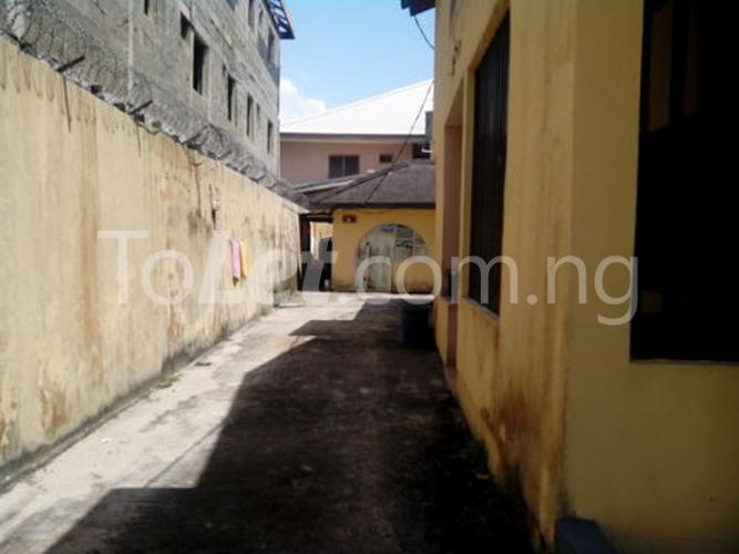 3 bedroom Flat / Apartment for rent Omo Oba Olokolu Street Off Ineh Mic Cresent Lekki Lekki Lagos