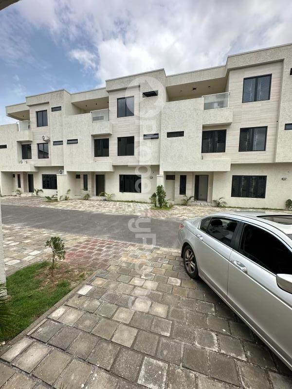 5 bedroom House for sale Gilmore Jahi Abuja