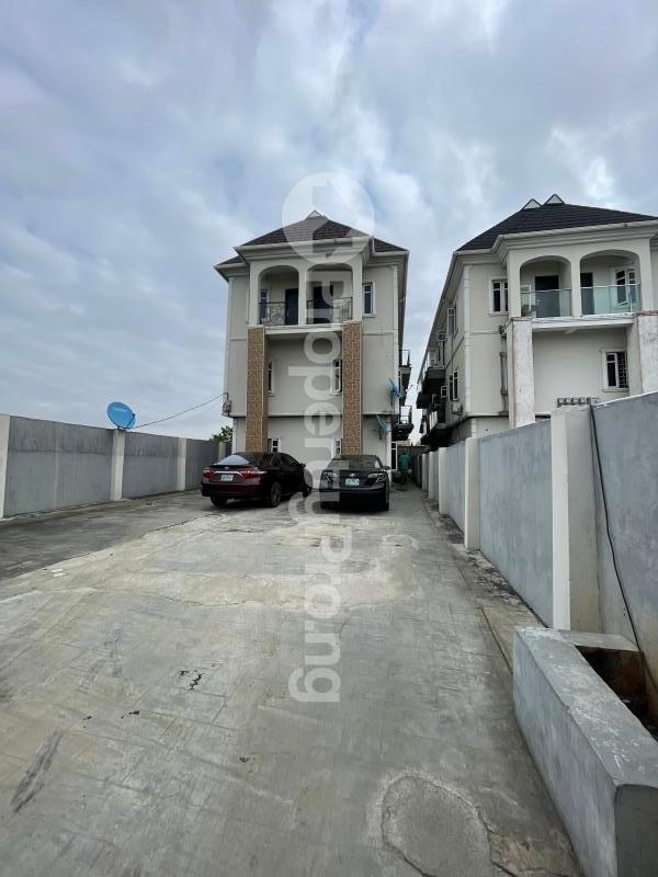2 bedroom House for rent Off Mobil Road Ilaje Ajah Lagos
