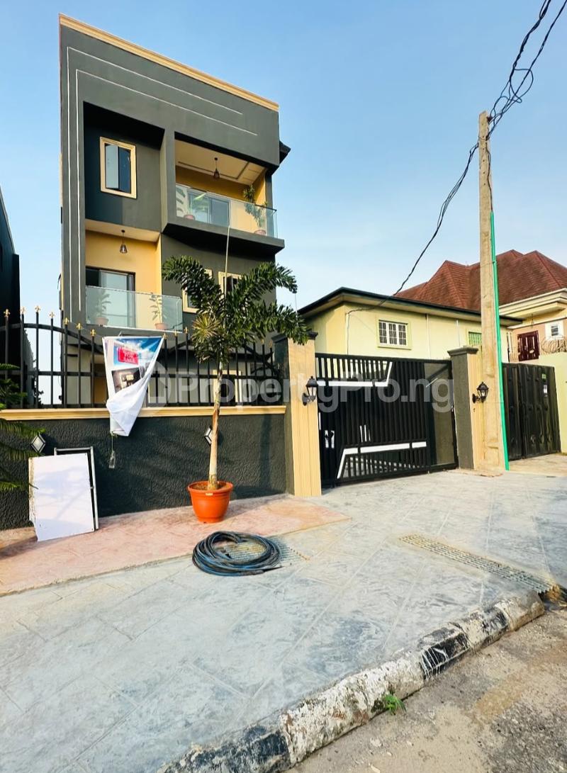 7 bedroom House for sale Magodo GRA Phase 2 Kosofe/Ikosi Lagos