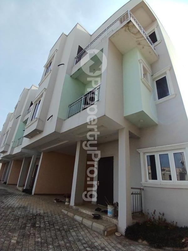 6 bedroom House for sale Life Camp Abuja Diplomatic Zone, Life Camp Abuja - 0