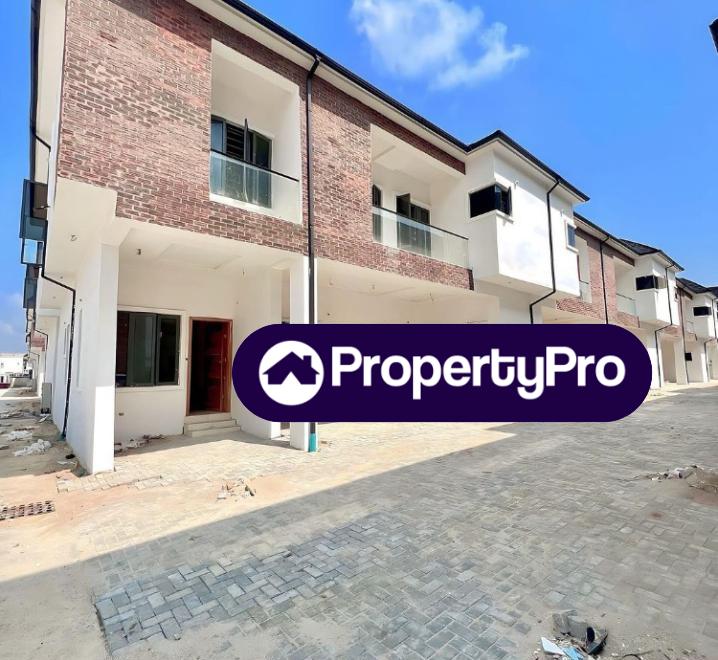 4 bedroom House for sale Off Orchid Road, Lafiaji, Lekki, Lagos Lekki Lagos