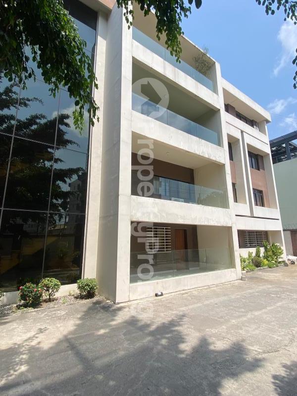 3 bedroom Flat / Apartment for rent  Victoria Island Lagos