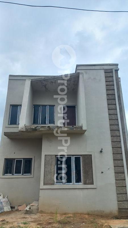 3 bedroom House for sale By Kuje Bridge, Airport Road, Abuja Kyami Phase 5 Abuja