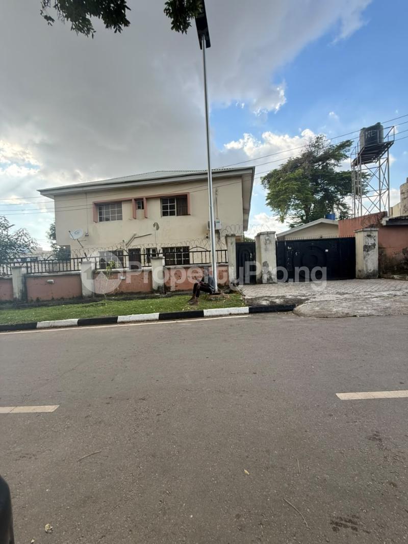 8 bedroom Flat / Apartment for sale Zone 6 Wuse 1 Abuja