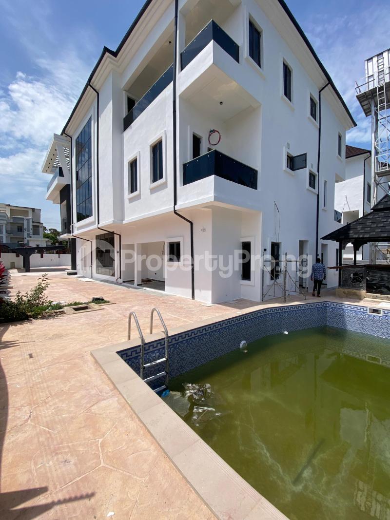 8 bedroom House for sale Guzape Abuja