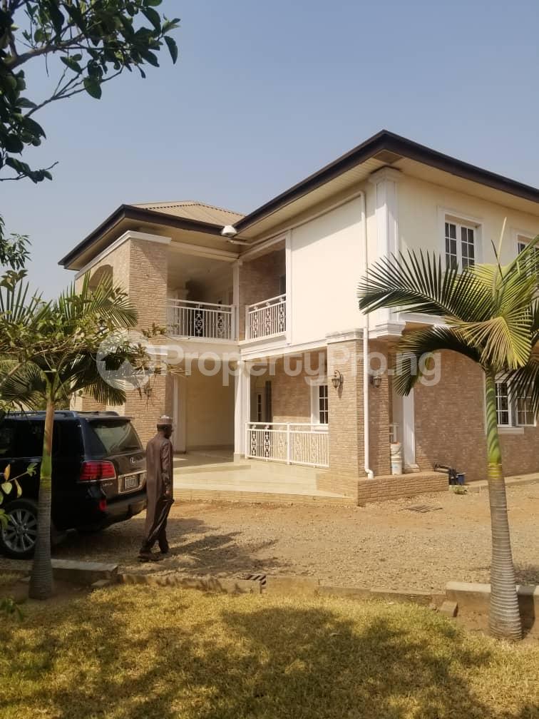 8 Bedroom House in Katampe Main Abuja House for sale in katampemain