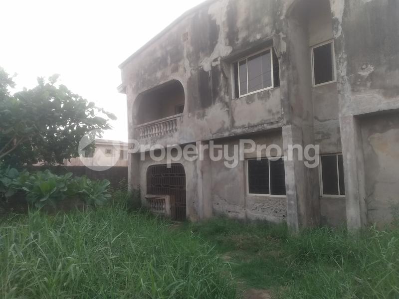 8 bedroom House for sale Weigh Bridge Bus Stoplight Ikorodu Lagos