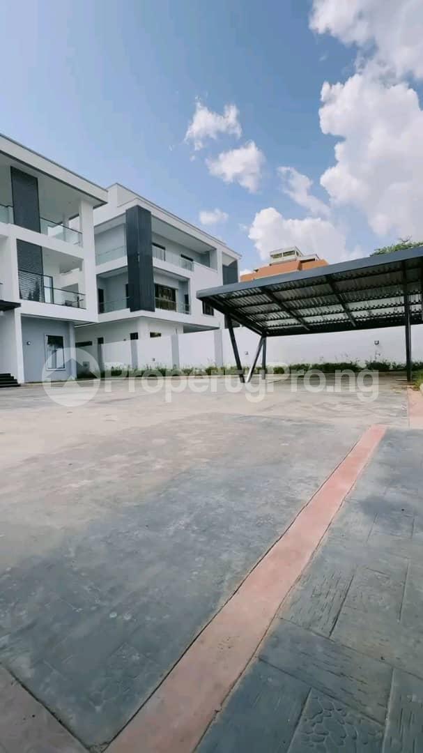 8 bedroom House for rent Asokoro Abuja