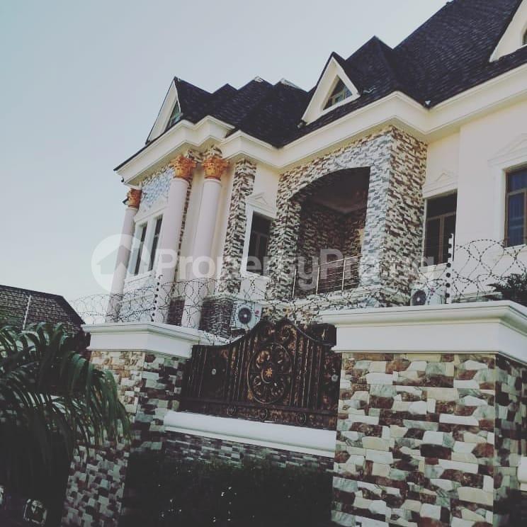 8 bedroom House for sale Maitama Abuja