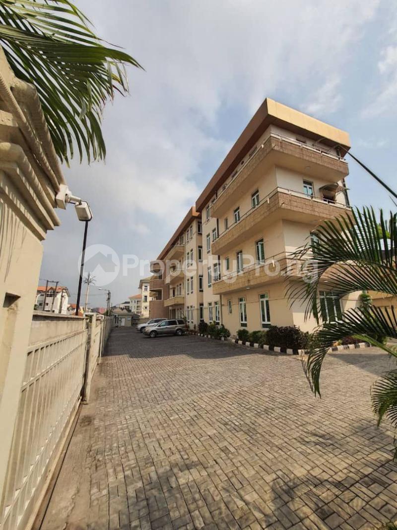 3 bedroom Flat / Apartment for sale Parkview Estate Ikoyi Lagos