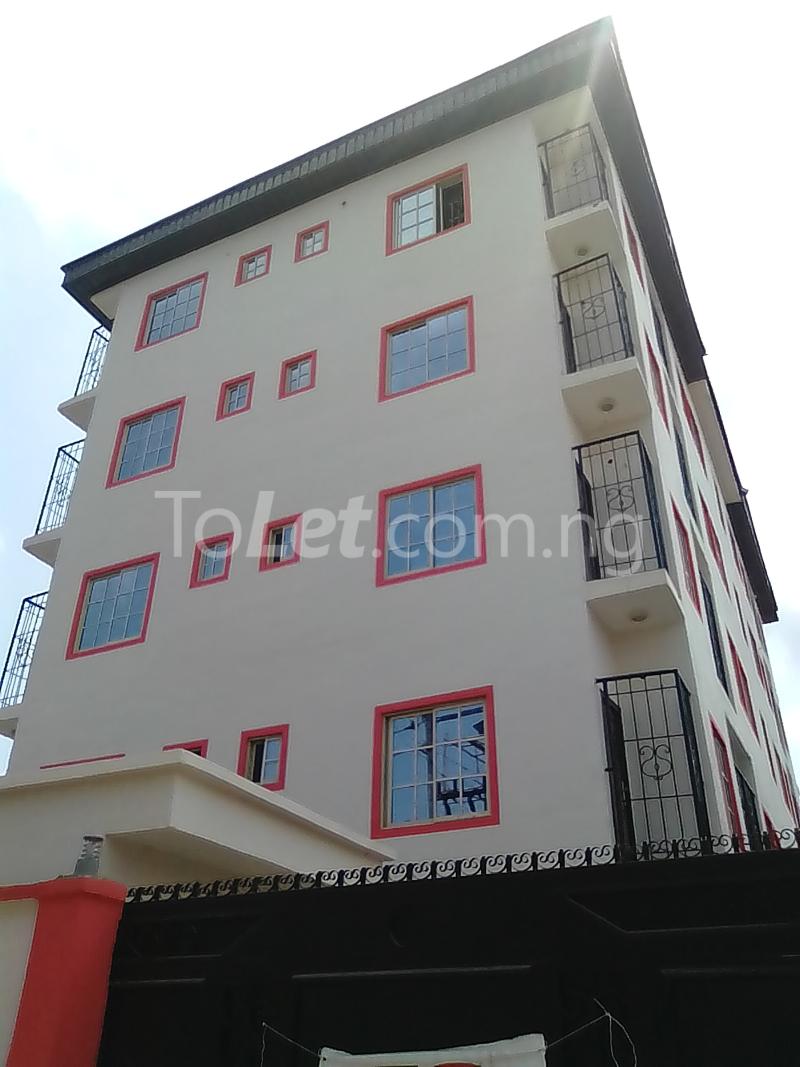 3 bedroom Flat / Apartment for rent Yaba Yaba Lagos - 0