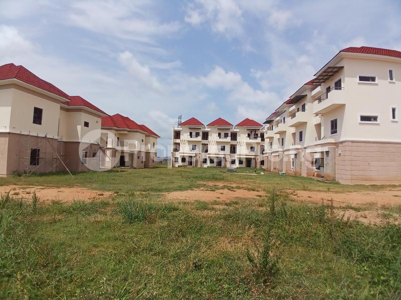 4 bedroom House for sale Lugbe District By Airport Road, Lugbe Abuja - 0