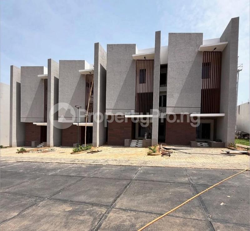4 bedroom House for sale  Guzape Abuja