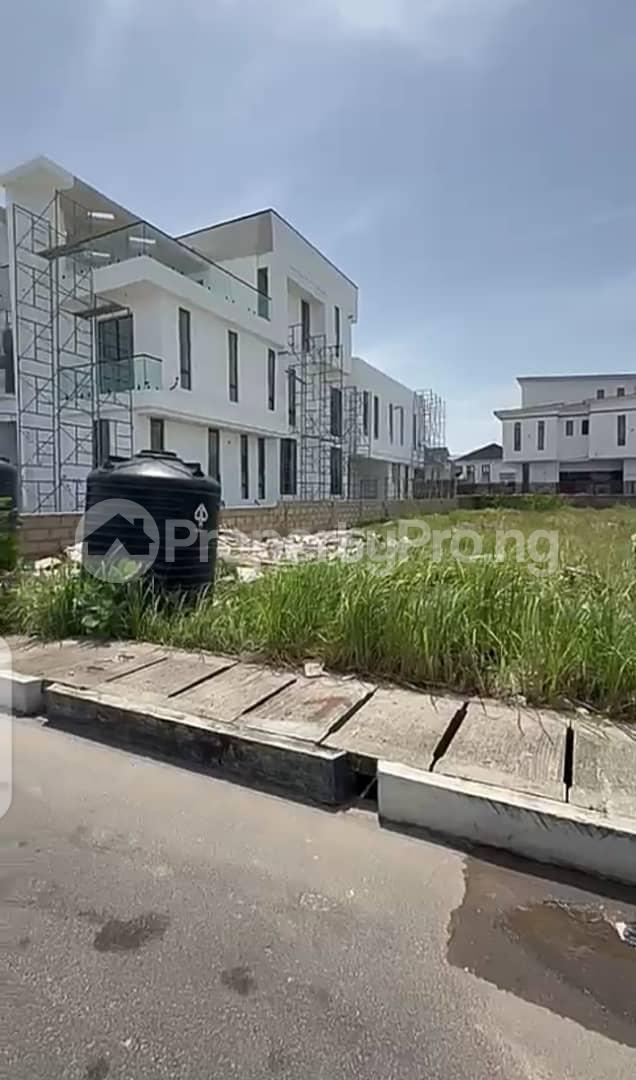 Land for sale Ikate Lekki Lagos