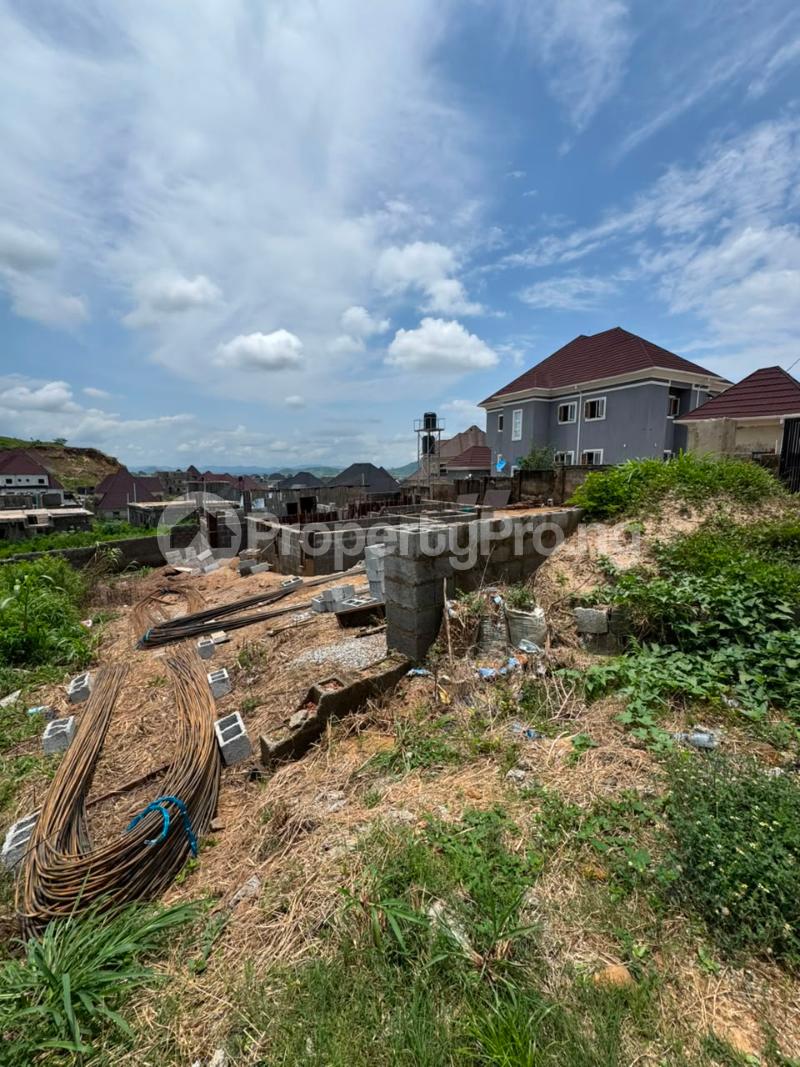 Land for sale An Estate Along Von Road Airport Road Lugbe Abuja