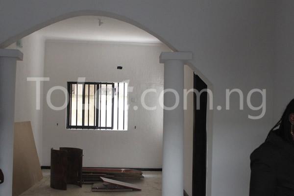 10 bedroom Commercial Property for rent Kjj Bariga Shomolu Lagos