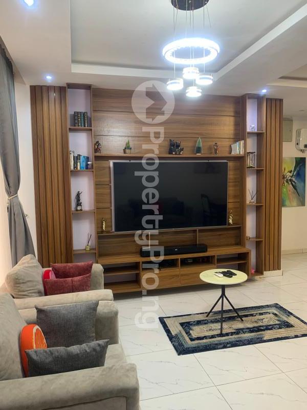 2 bedroom Flat / Apartment for rent Ologolo Lekki Lagos