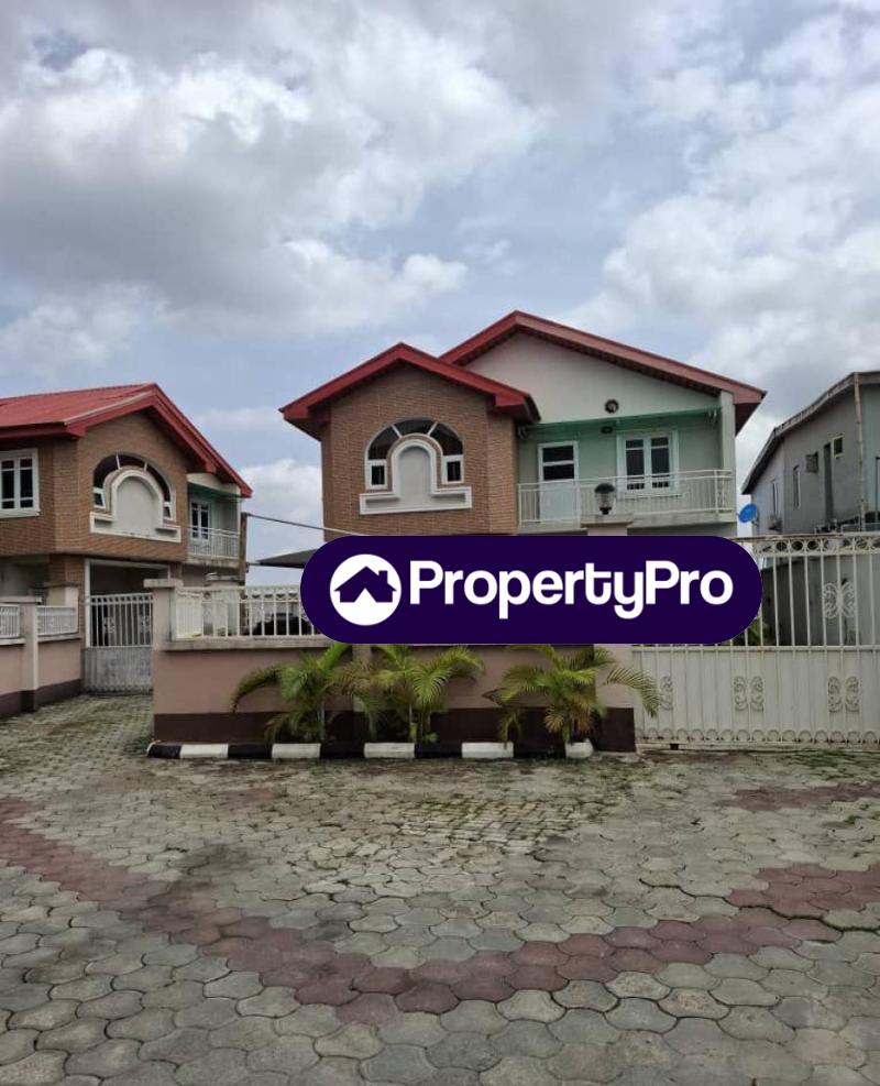 5 bedroom House for sale Pako Phase 1 Ogudu Lagos