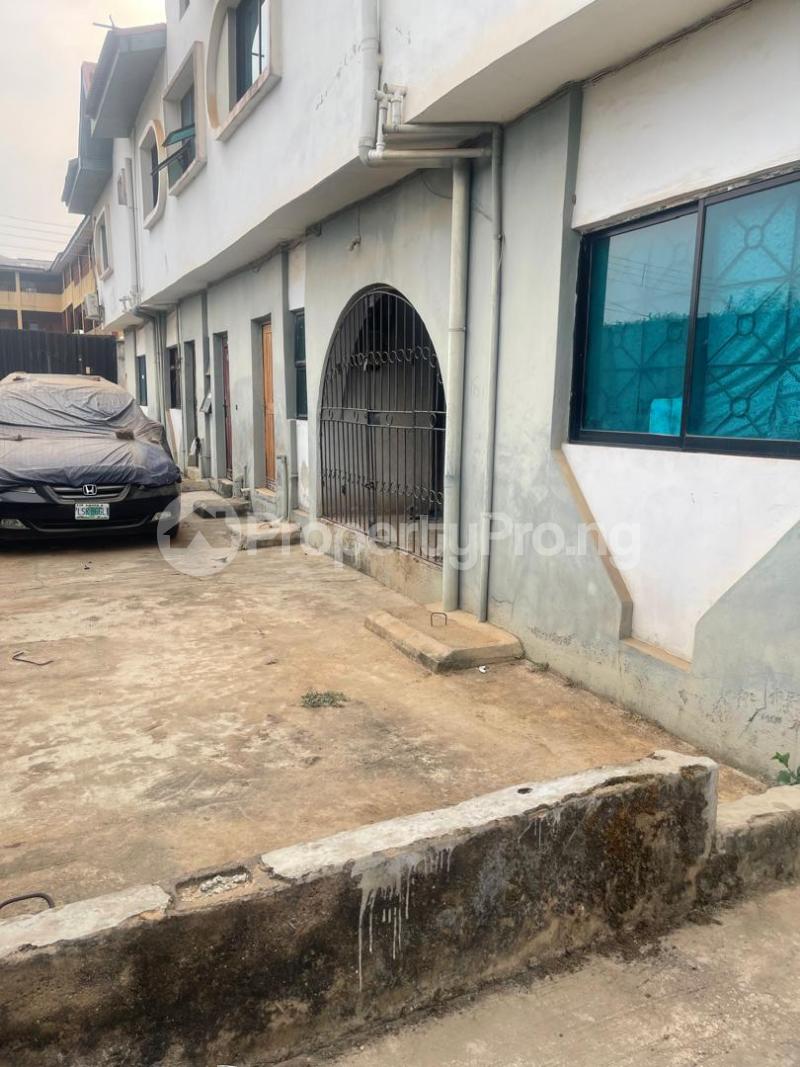 3 bedroom Flat / Apartment for sale  Egbeda Alimosho Lagos