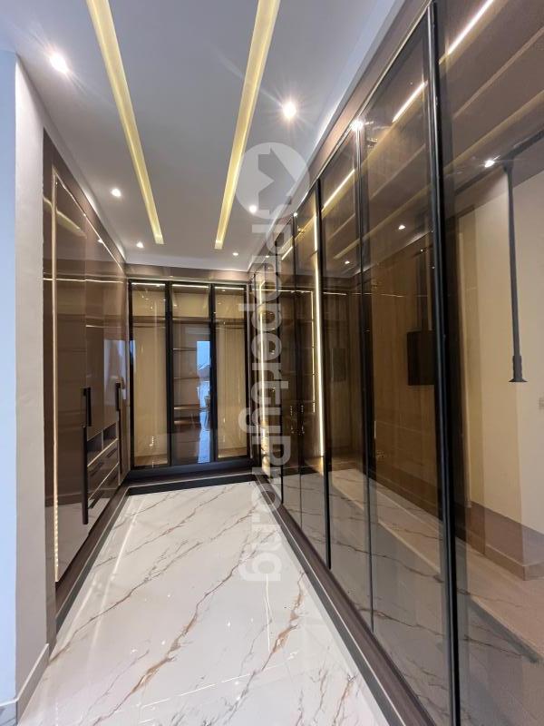 5 bedroom House for sale Lekki Lagos