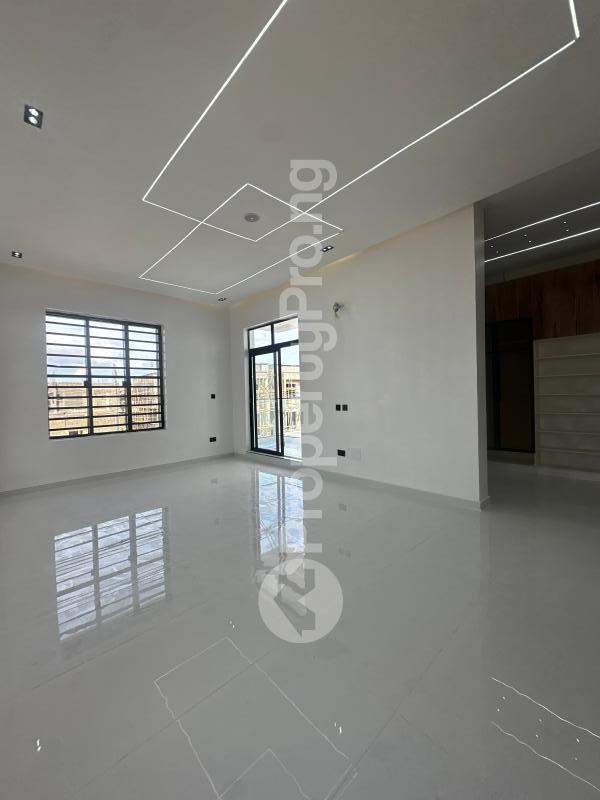 5 bedroom House for sale Sangotedo Ajah Lagos