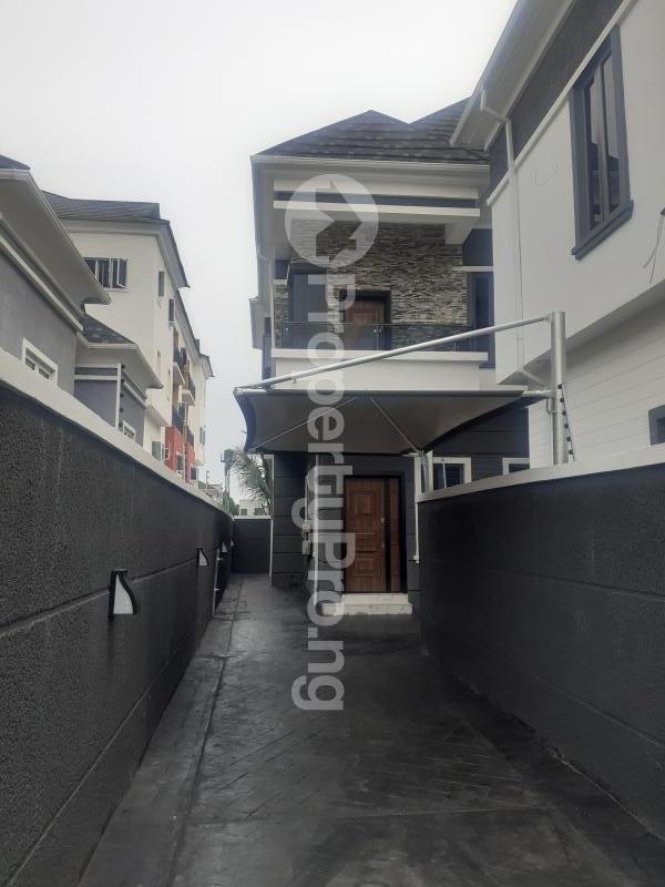 4 bedroom House for sale Off Freedom Way Lekki Ikota Lekki Lagos